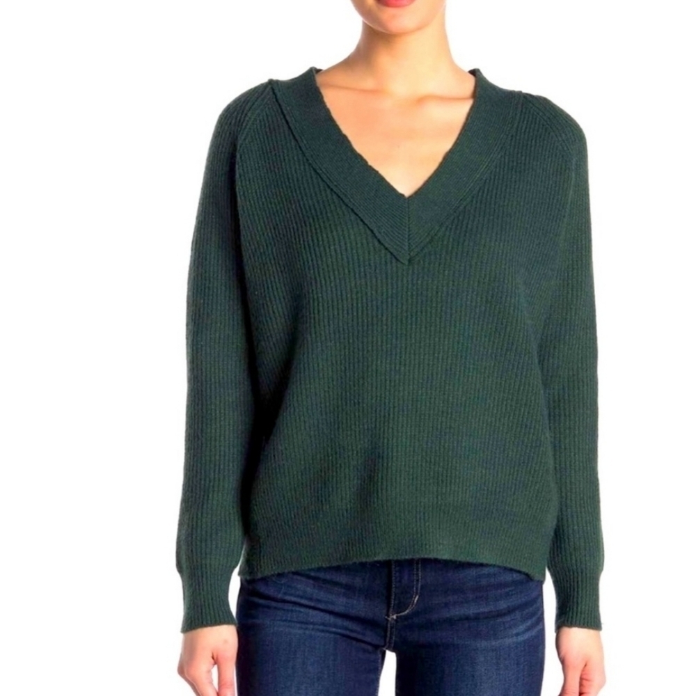 FRNCH Paris NWOT V-Neck Rib Knit Sweater Green M/L Minimalist Cozy